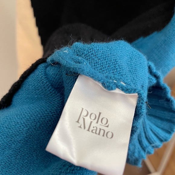 Super Soft Color Block Knit Mock Sweater - Picture 3 of 9